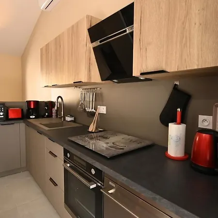 Le Pontilh Holiday home *